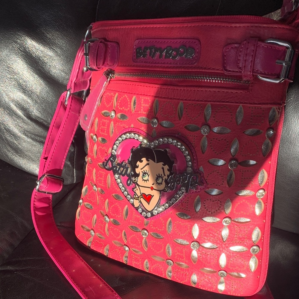 Betty Boop Pink Crossbody Bag with Heart Design